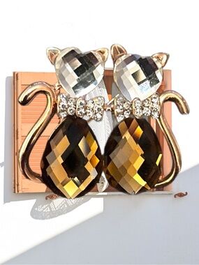 Elegant Cat-Shaped Crystal Earrings